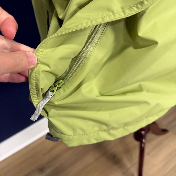 Columbia Women's Spring Green and Gray Interchange Ski Jacket (Shell Only) 3X - Picture 4 of 13